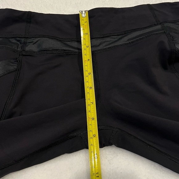 Lululemon Chase Me Crop II - Picture 6 of 15